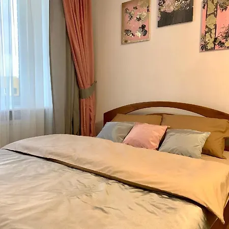 комфотна поруч з парком. Апартаменти