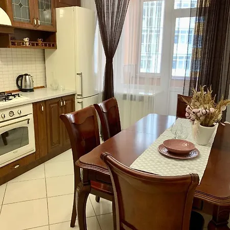 комфотна поруч з парком.